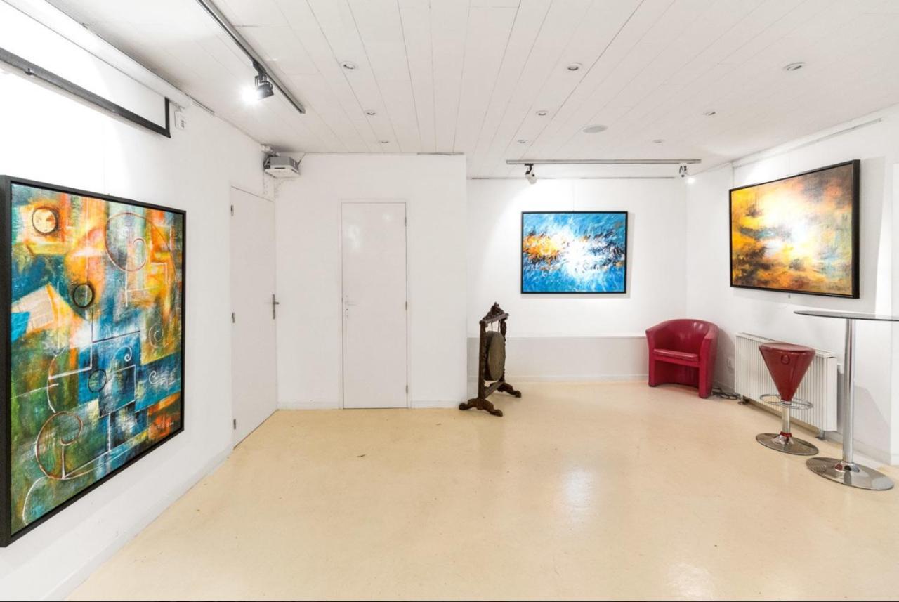 Eiffel Tower / Loft Space * Paris
